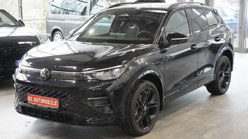 Deep black perleffekt Neu 2025 VW Tiguan SUV | 52.991 € (Guter Preis) - Bild 1/2