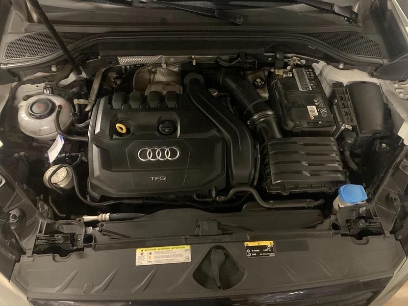 Gebraucht Audi Q2 S-Line 150 PS (110 kW) 2019 Grau SUV