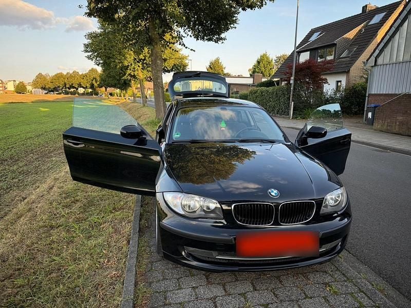 Brugt BMW 116 122 HK (89 kW) 2010 Sort Hatchback