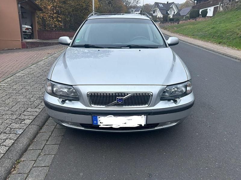 Gebraucht Volvo V70 250 PS (183 kW) 2000 Silber Kombi