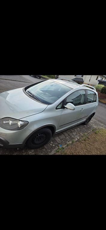 Gebraucht VW Golf Plus Cross 140 PS (102 kW) 2009 Silber Van / Kleinbus