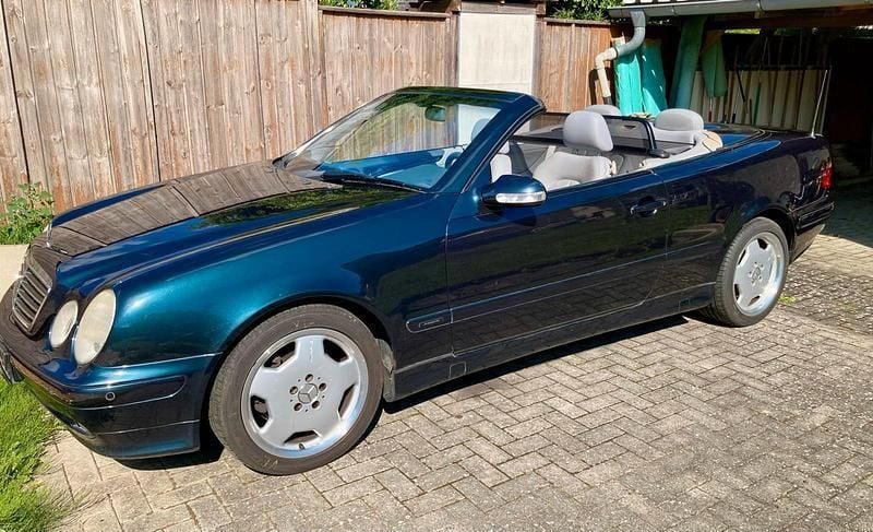 Blau Gebraucht 2000 Mercedes CLK320 Avantgarde Cabrio | 4.300 € (Superpreis) - Bild 1/4