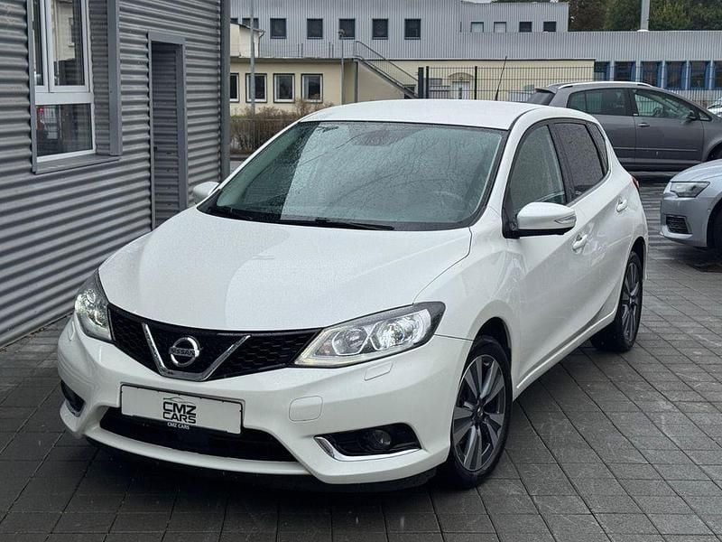 Weiß Gebraucht 2015 Nissan Pulsar Tekna Limousine | 7.680 € (Guter Preis) - Bild 1/4