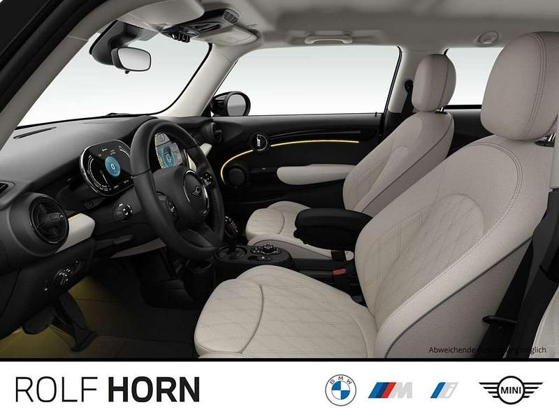 Gebraucht Mini Cooper SE Classic 135 kW (184 PS) 2023 Nanuq white metallic Kleinwagen