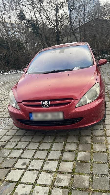 Rot Gebraucht 2004 Peugeot 307 Kleinwagen | 1.800 € - Bild 1/4