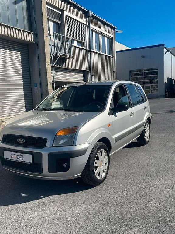 Gebraucht Ford Fusion Ambiente 80 PS (58 kW) 2006 Silber Kleinwagen