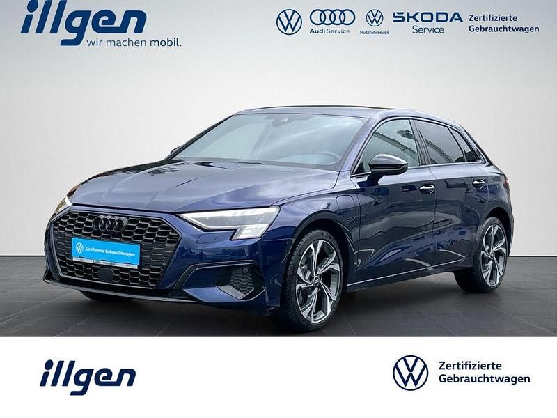 Blau / navarrablau (metallic) Gebraucht 2024 Audi A3 Sportback e-tron Advanced Plus Kleinwagen | 35.710 € (Teuer) - Bild 1/4