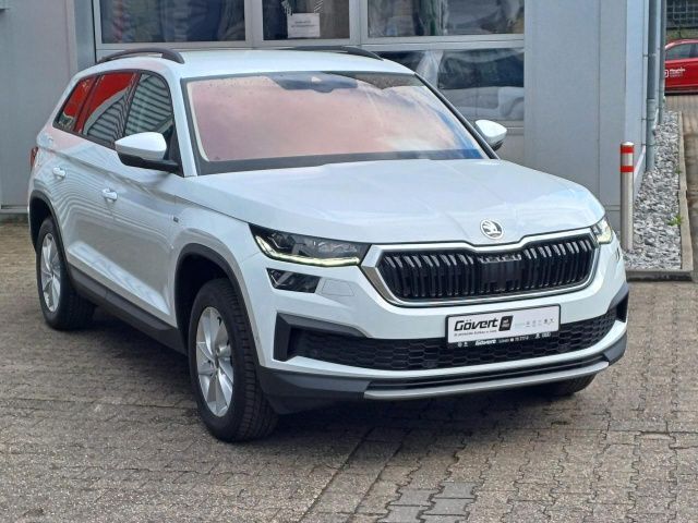 Weiß Gebraucht 2022 Skoda Kodiaq Clever SUV | 30.980 € (Fairer Preis) - Bild 1/4