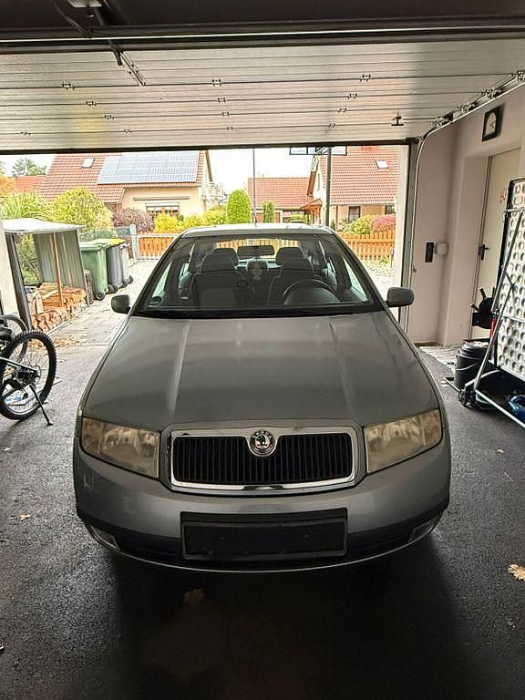 Gebraucht Skoda Fabia Classic 75 PS (55 kW) 2005 Silber Limousine