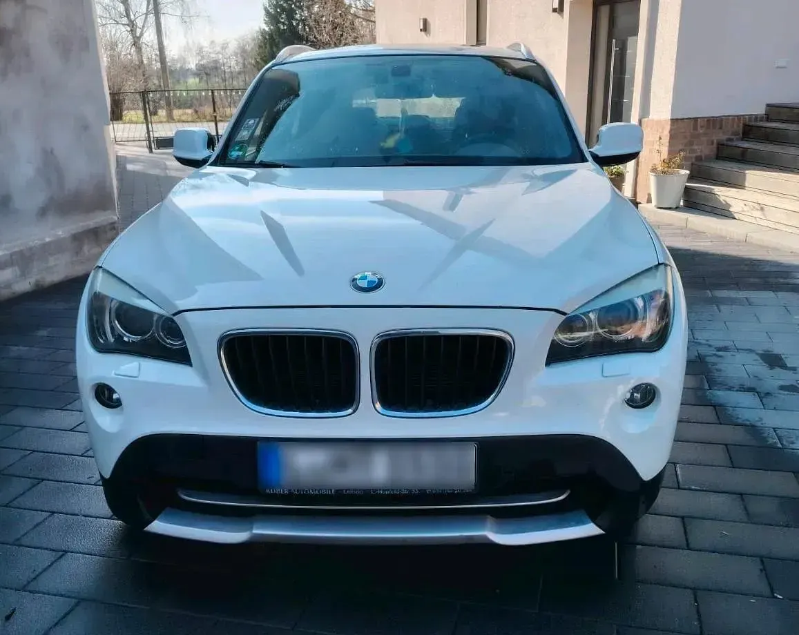Gebraucht BMW X1 143 PS (105 kW) 2011 Weiß SUV