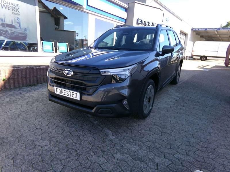 Magnetite gray (m) Neu 2025 Subaru Forester Trend SUV | 38.343 € (Superpreis) - Bild 1/4