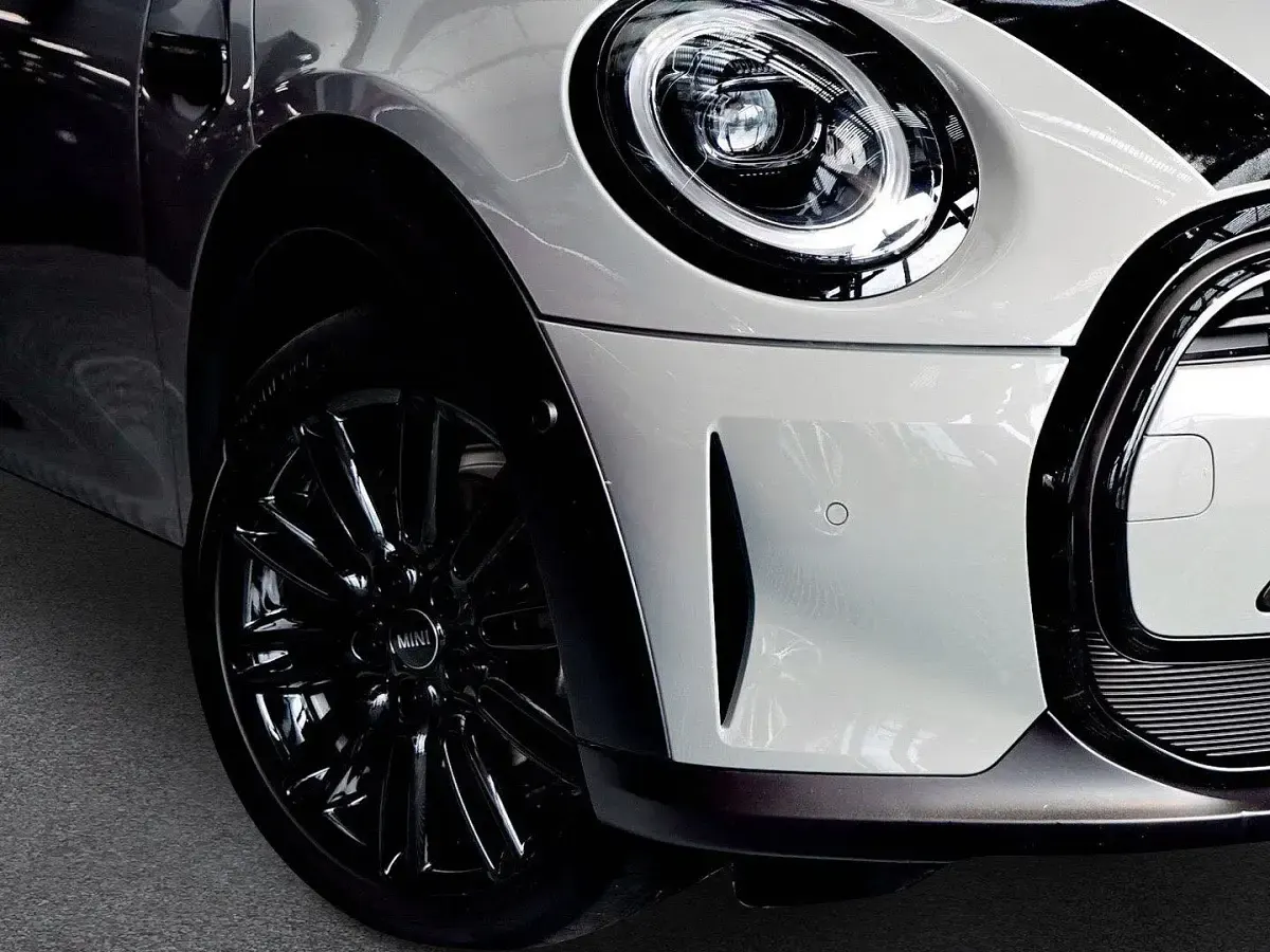 Gebraucht Mini Cooper Cabriolet 136 PS (100 kW) 2022 Moonwalk grey () Cabrio
