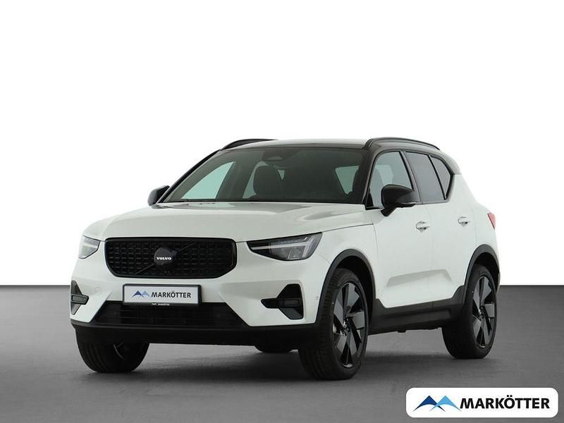 Neu Volvo XC40 Plus 163 PS (119 kW) 2026 Weiss SUV