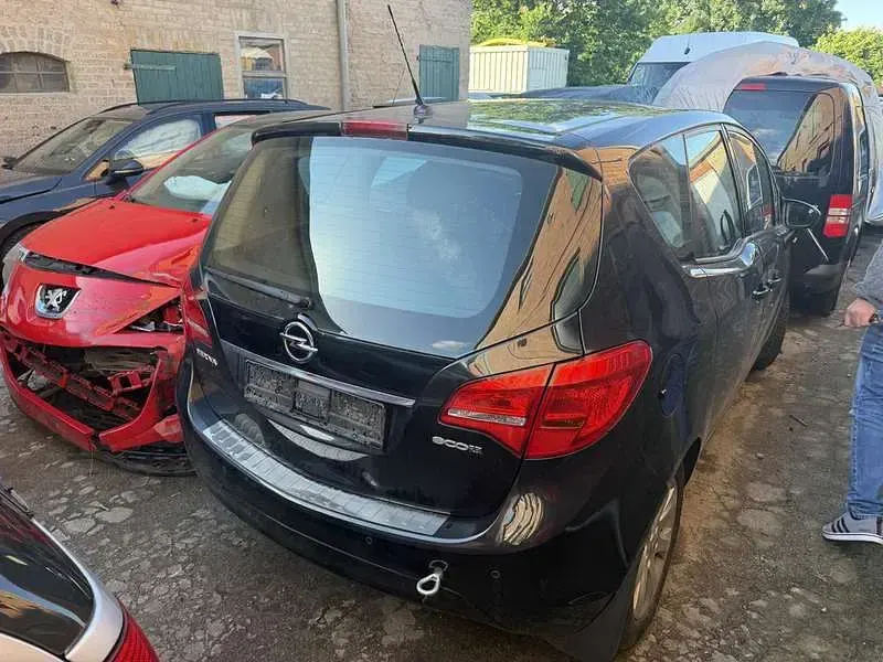 Gebraucht Opel Meriva Edition 110 PS (80 kW) 2015 Schwarz Van / Kleinbus