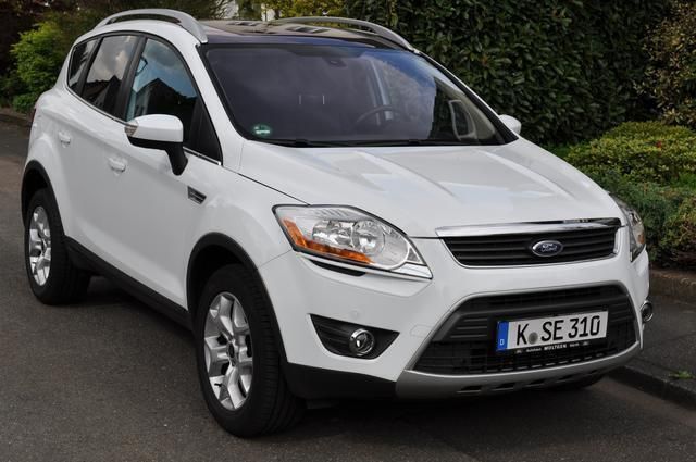 Gebraucht Ford Kuga Titanium 140 PS (102 kW) 2010 Weiß SUV