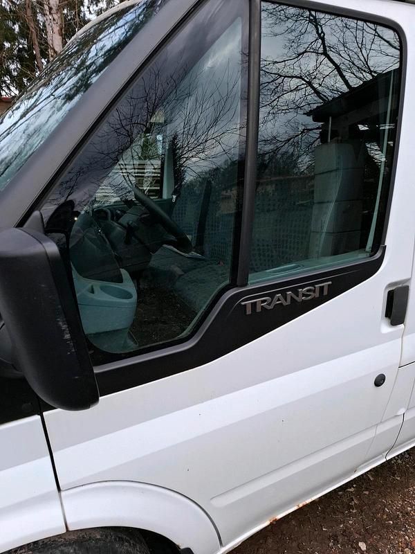 Second-hand Ford Transit 89 CP (65 kW) 2010 Alb Monovolum