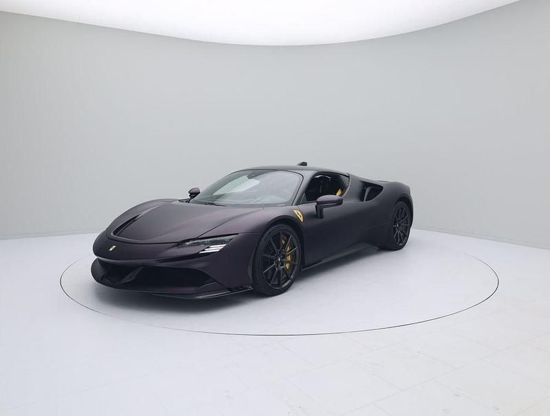 Gebraucht Ferrari SF90 999 PS (734 kW) 2023 Violett Coupé