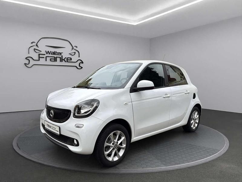 Gebraucht Smart ForFour Passion 90 PS (66 kW) 2016 Weiß Kleinwagen