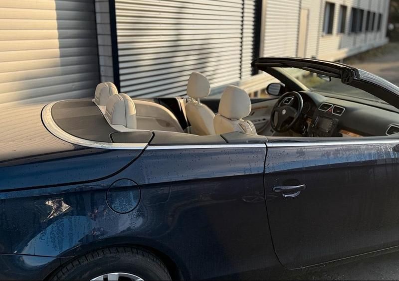 Gebraucht VW Eos 150 PS (110 kW) 2006 Blau Cabrio