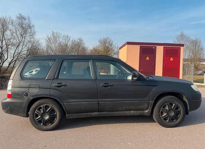 Second-hand Subaru Forester 171 CP (125 kW) 2007 Negru SUV