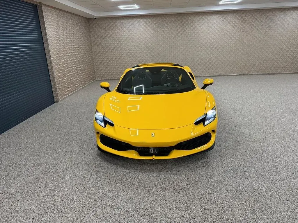 Neu Ferrari 296 829 PS (609 kW) 2026 Gelb Cabrio