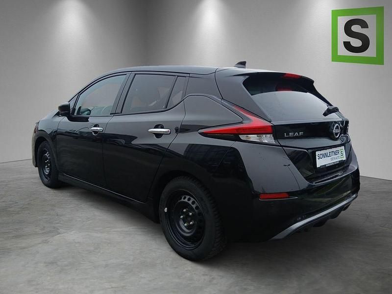 Gebraucht Nissan Leaf N-Connecta 110 kW (150 PS) 2023 Schwarz Kleinwagen