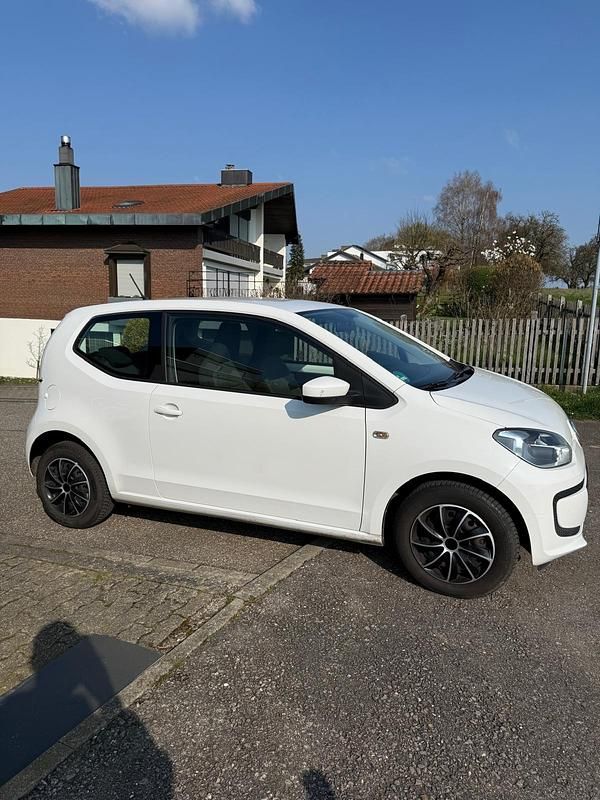Gebraucht VW up! 60 PS (44 kW) 2015 Weiß Kleinwagen