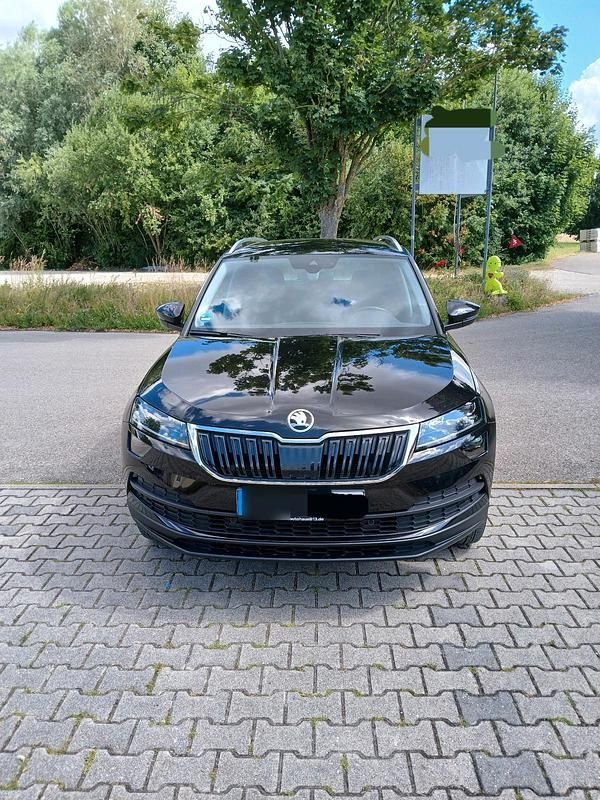 Gebraucht Skoda Karoq 150 PS (110 kW) 2019 Schwarz SUV