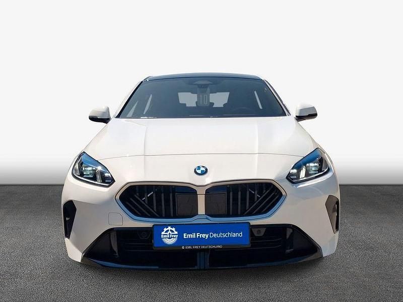 Ny BMW 118 Performance 150 HK (110 kW) 2025 Hvid Hatchback