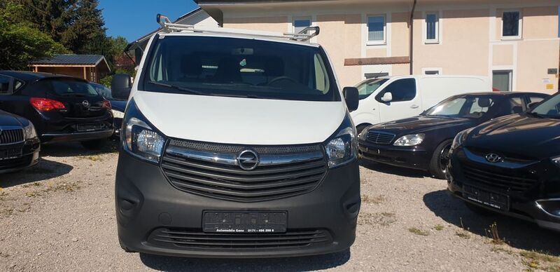 Weiß Gebraucht 2016 Opel Vivaro Van | 10.698 € (Superpreis) - Bild 1/4