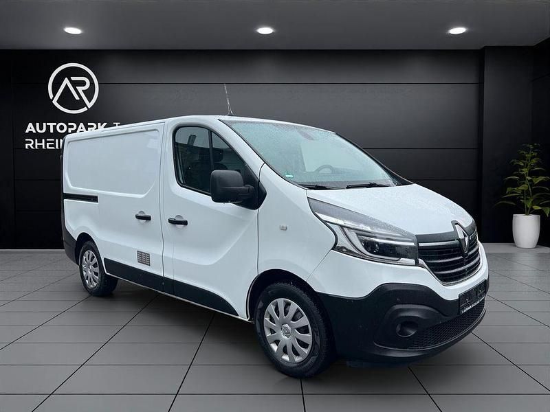Gebraucht Renault Trafic 145 PS (106 kW) 2019 Weiß Van / Kleinbus