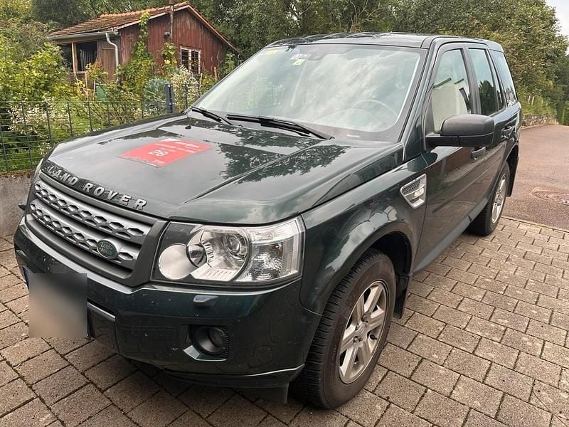 Grün Gebraucht 2011 Land Rover Freelander 2 SUV | 6.500 € (Superpreis) - Bild 1/4