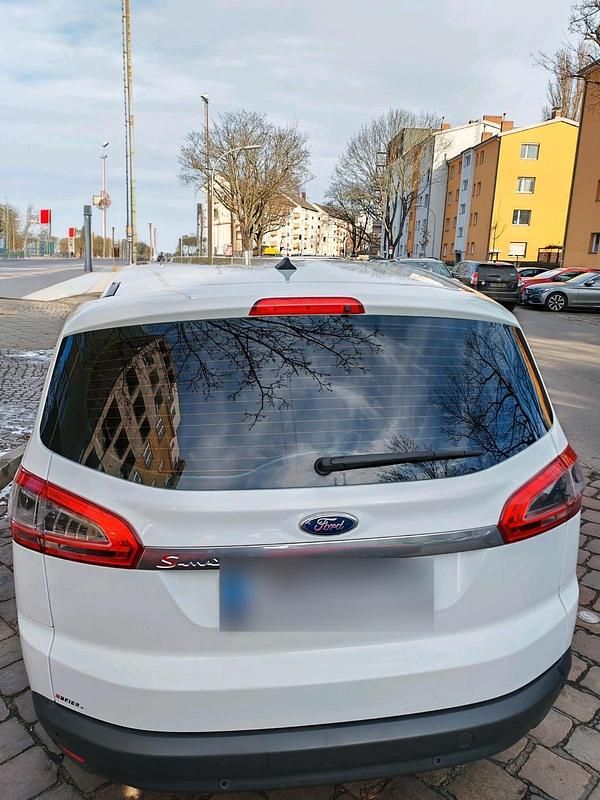 Gebraucht Ford S-MAX 163 PS (119 kW) 2013 Weiß Van / Kleinbus