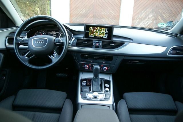 Gebraucht Audi A6 190 PS (139 kW) 2015 Schwarz metallic Kombi
