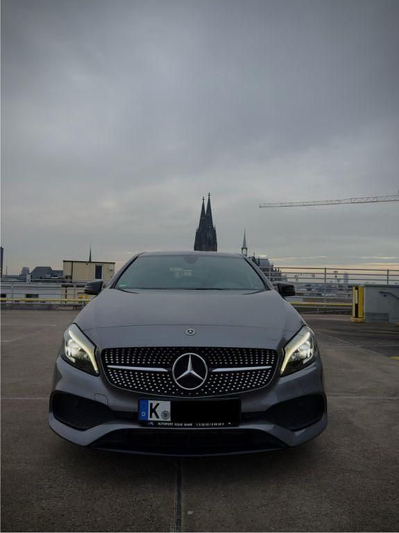 Gebraucht Mercedes A200 AMG 156 PS (114 kW) 2017 Grau Limousine