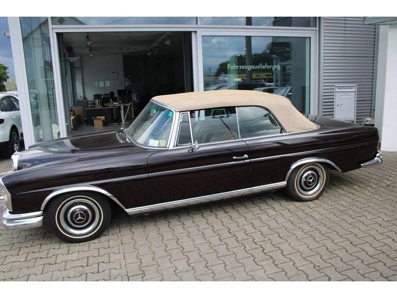 Gebraucht Mercedes 250 SE 150 PS (110 kW) 1966 Braun (metallic) Cabrio