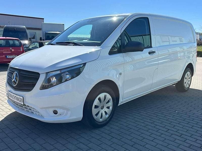 Second-hand Mercedes Vito 136 CP (100 kW) 2022 Alb Van