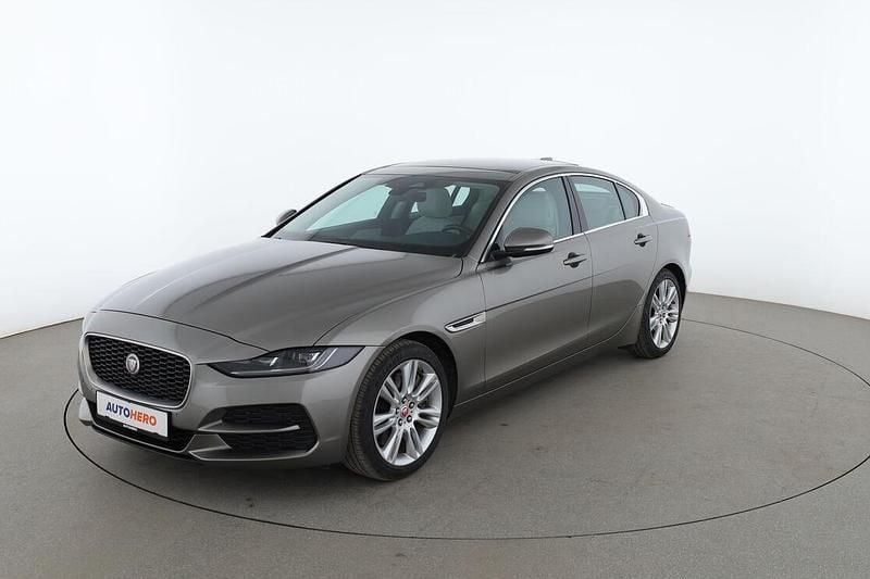Gebraucht Jaguar XE 301 PS (221 kW) 2021 Limousine