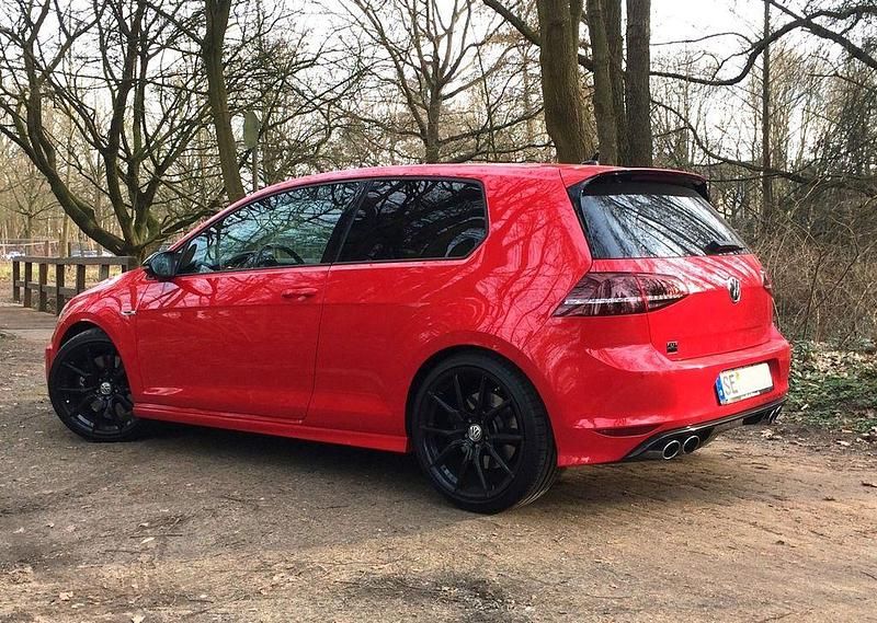 Gebraucht VW Golf VII R 300 PS (220 kW) 2015 Rot Limousine