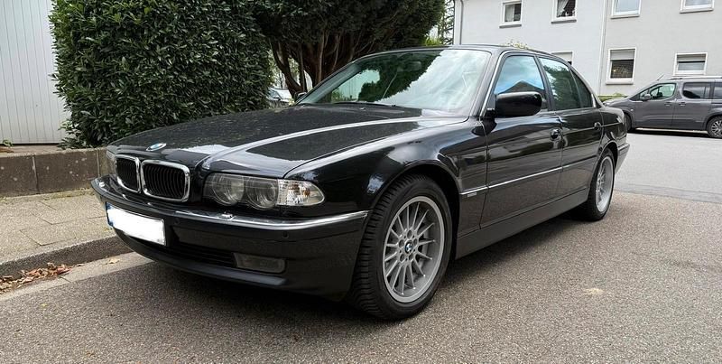 Schwarz Gebraucht 2000 BMW 740 Limousine | 29.999 € - Bild 1/4
