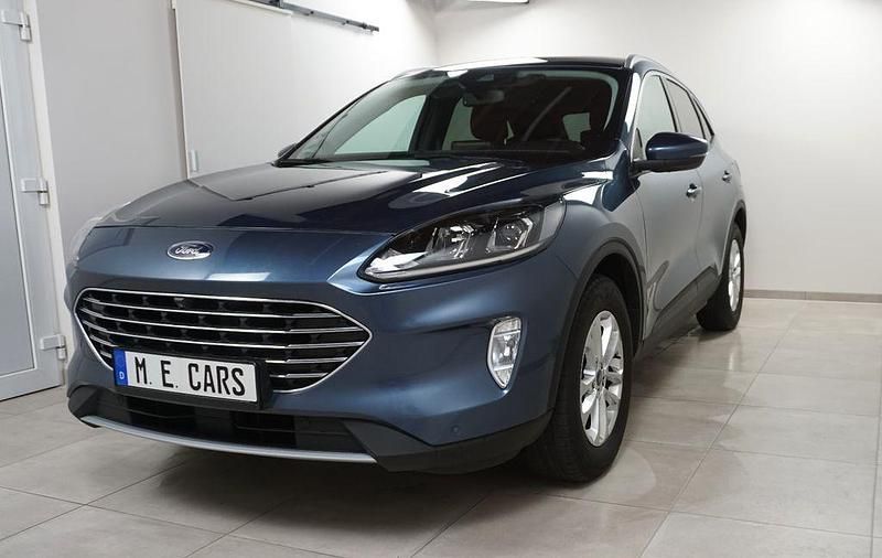 Gebraucht Ford Kuga Titanium 190 PS (139 kW) 2022 Blau SUV