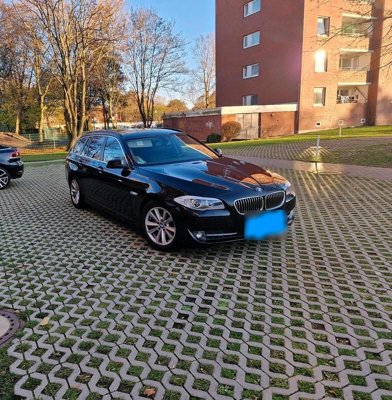 Gebraucht BMW 520 184 PS (135 kW) 2013 Schwarz Kombi