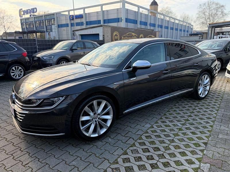 Gebraucht VW Arteon Elegance 150 PS (110 kW) 2017 Mangangrau metallic Kleinwagen