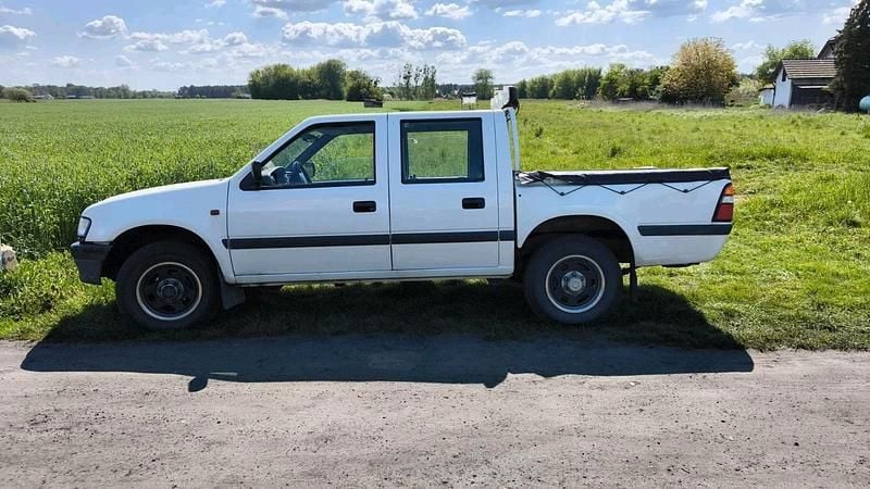 Gebraucht Opel Campo 109 PS (80 kW) 2001 Weiß Pickup