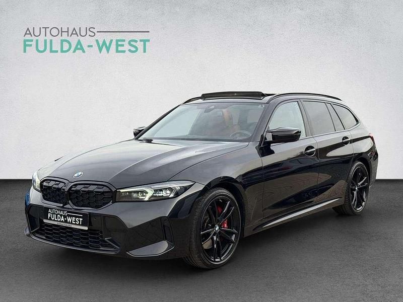 Black sapphire metallic Gebraucht 2023 BMW 340 M Sport Kombi | 52.440 € (Etwas zu teuer) - Bild 1/4