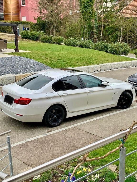 Gebraucht BMW 520 Comfort Edition 190 PS (139 kW) 2016 Weiß Limousine