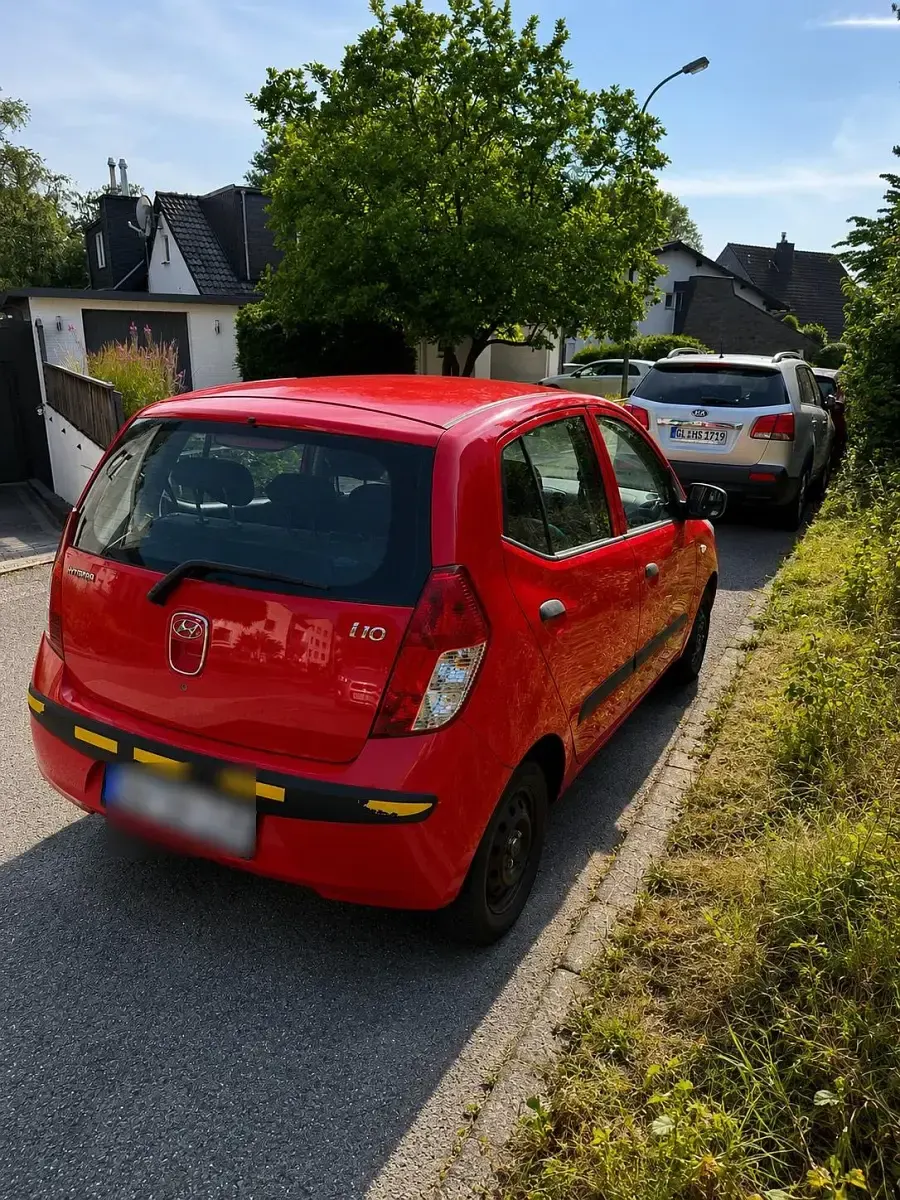 Gebraucht Hyundai i10 67 PS (49 kW) 2009 Rot Kleinwagen