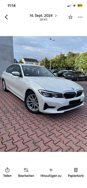 Gebraucht BMW 320 190 PS (139 kW) 2019 Weiß Limousine