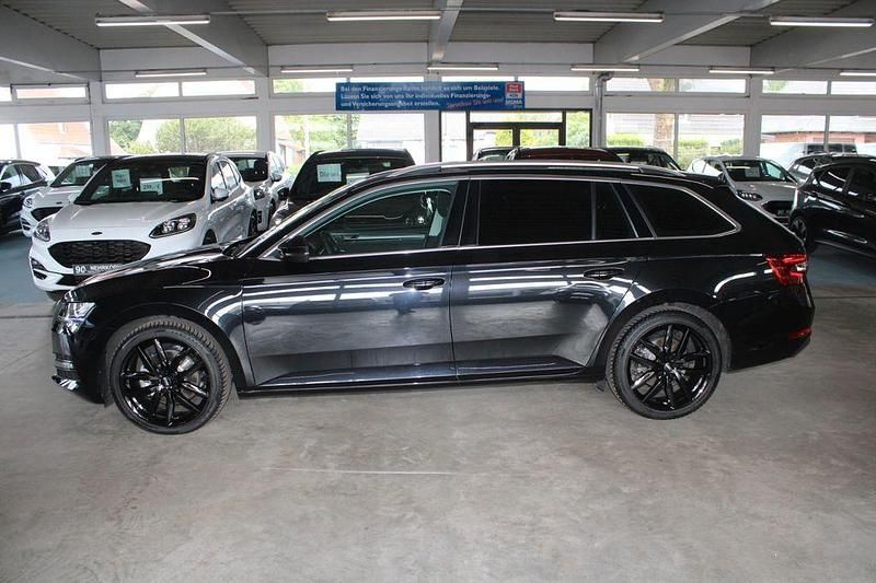 Gebraucht Skoda Superb Style 150 PS (110 kW) 2024 Schwarz Kombi
