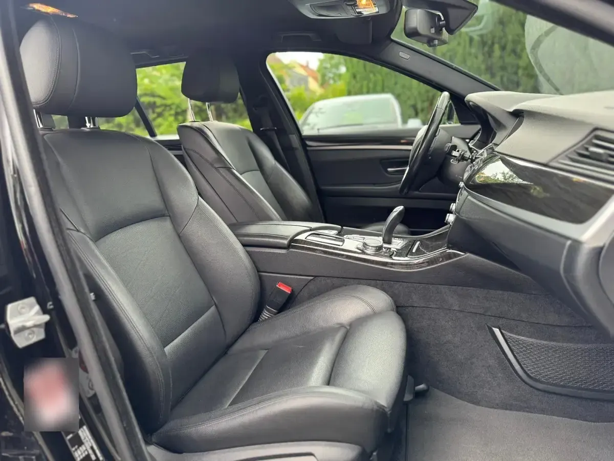 Gebraucht BMW 520 190 PS (139 kW) 2017 Schwarz Kombi